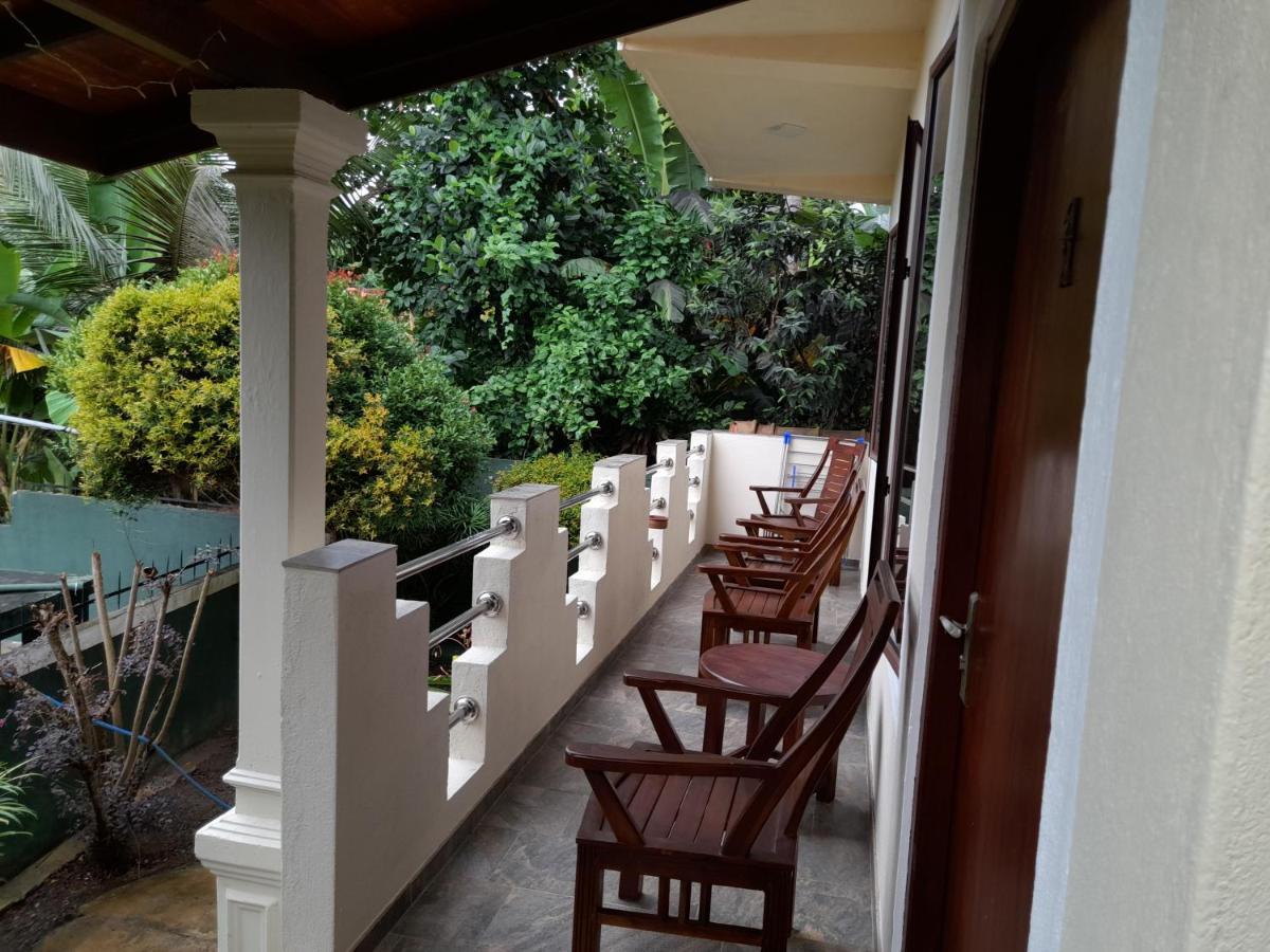 Slg Villa Hikkaduwa Esterno foto