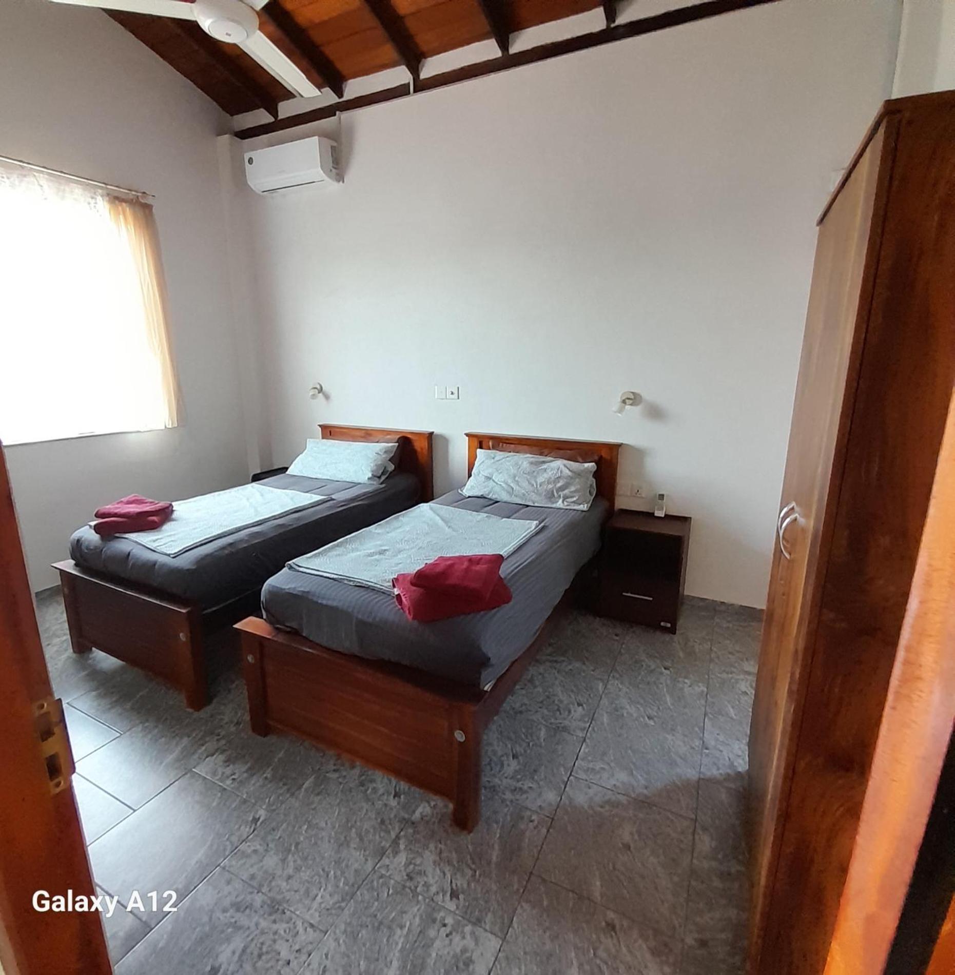 Slg Villa Hikkaduwa Esterno foto